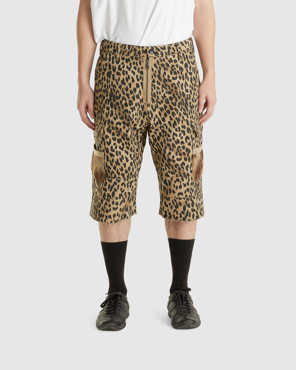 ANDERSSON BELL Depot Leopard Cargo Shorts – Chinatown