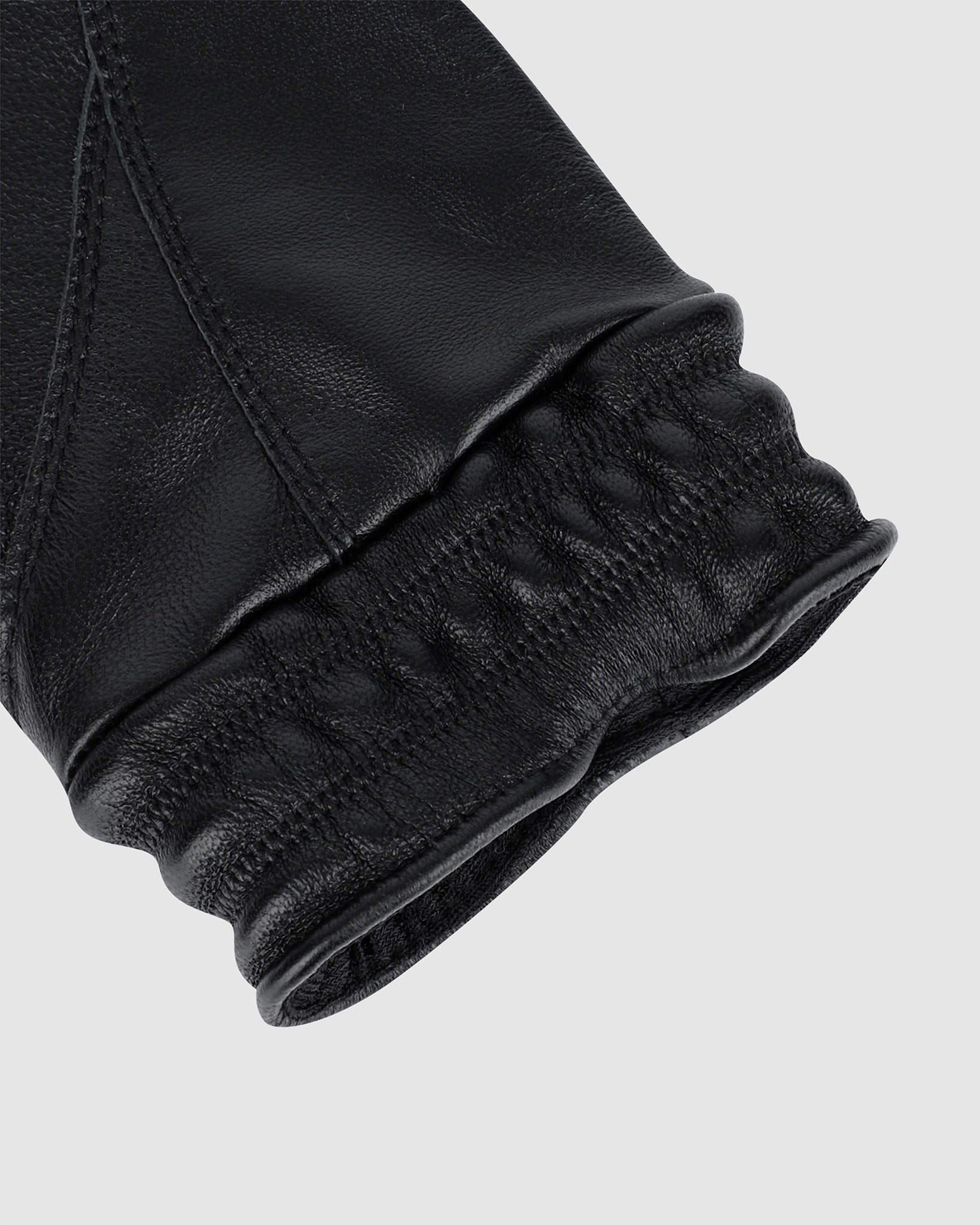 EP.8 01 Leather Gloves