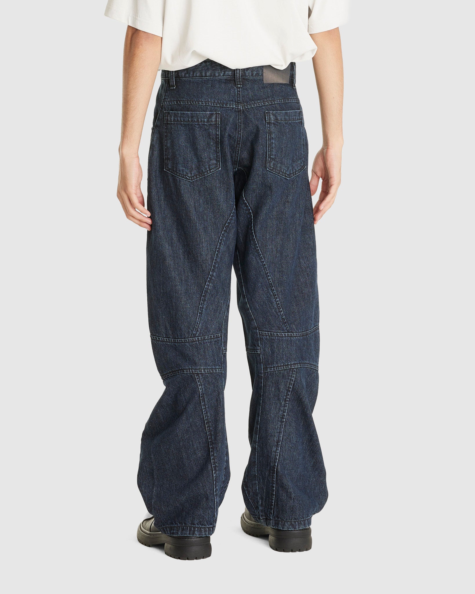 Curved Denim Pants