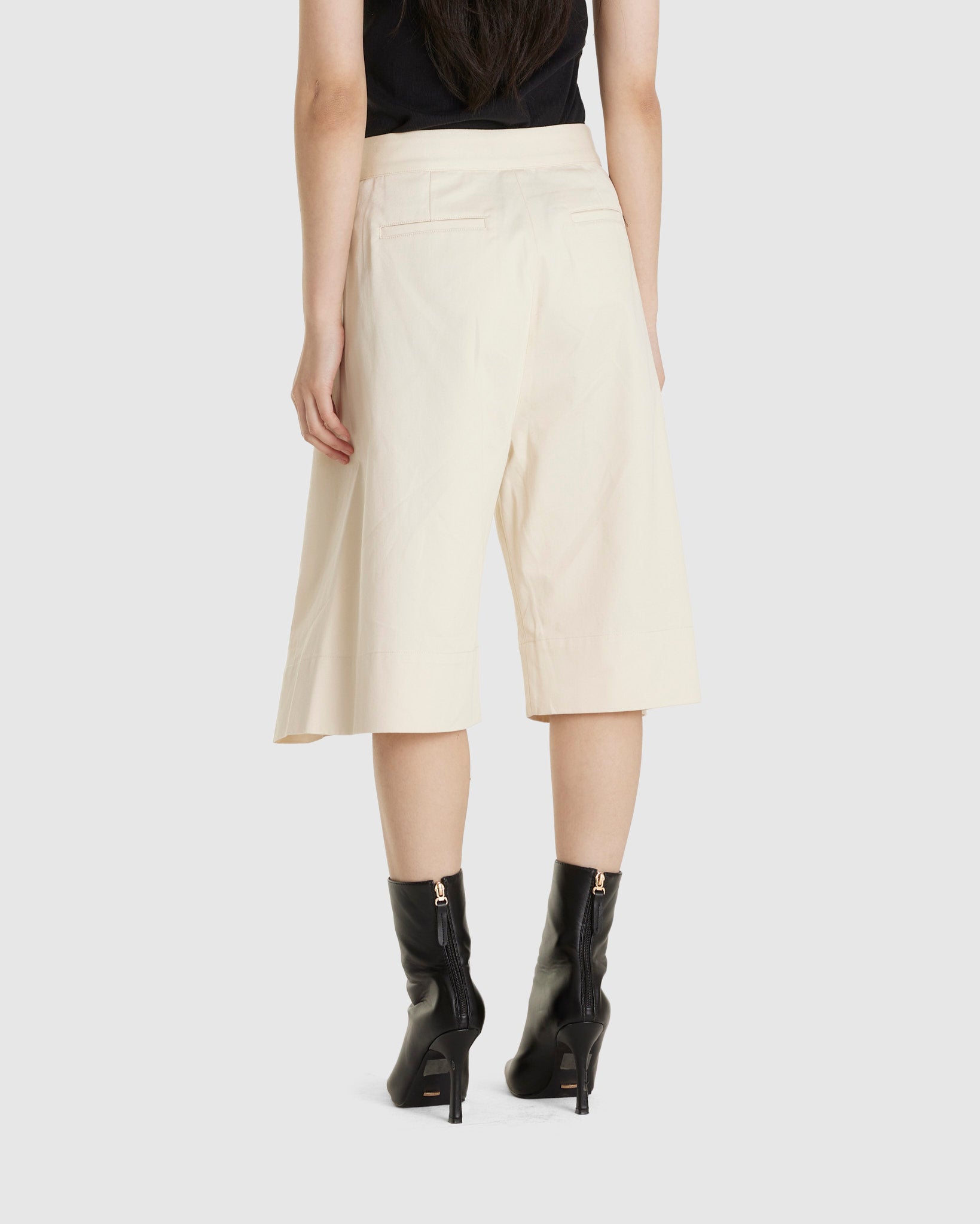 Utility Wrap Shorts Ivory