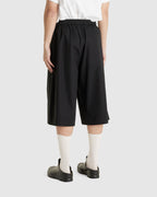 Two Tuck Wide Shorts Black