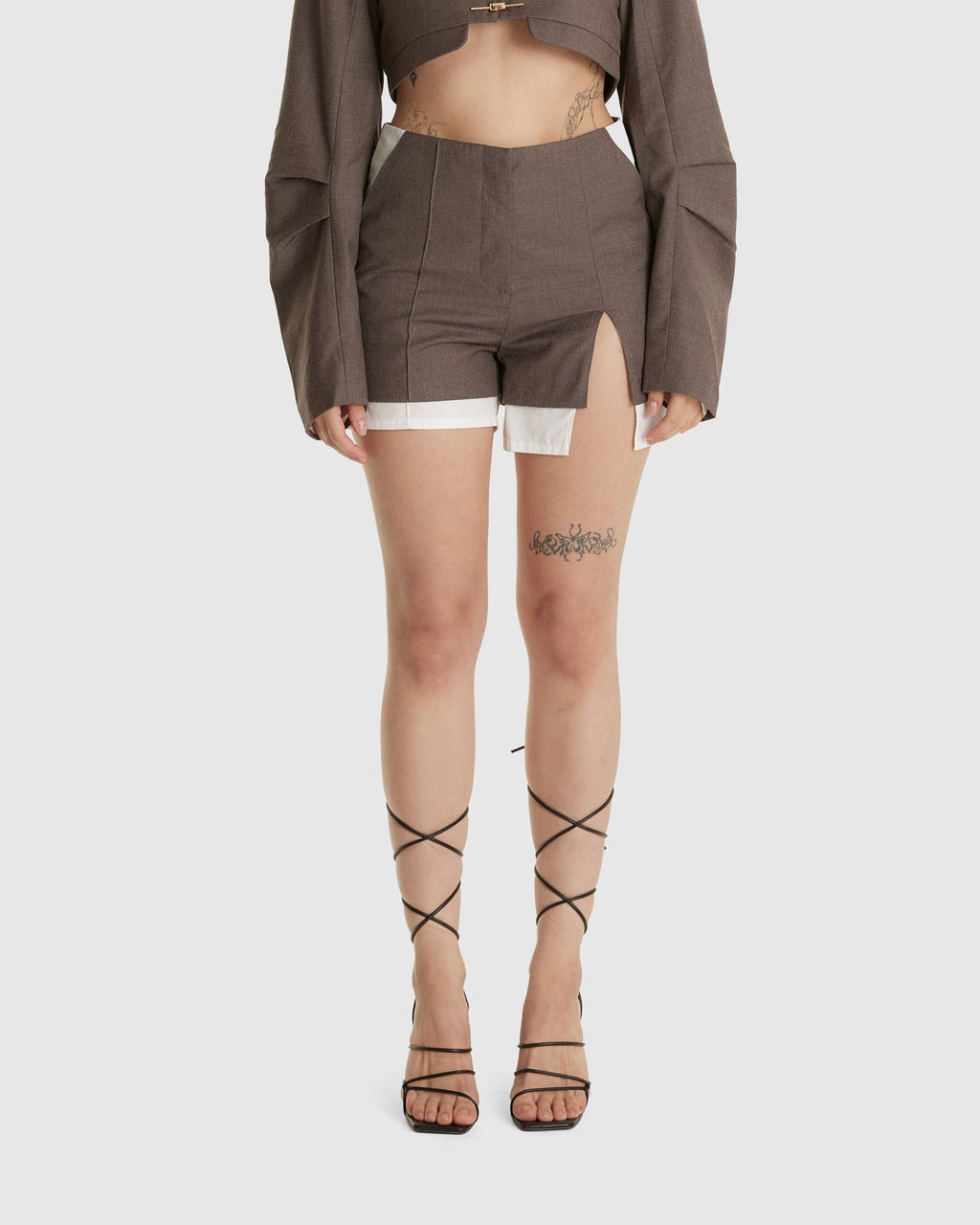 Slit Shorts Ash Brown