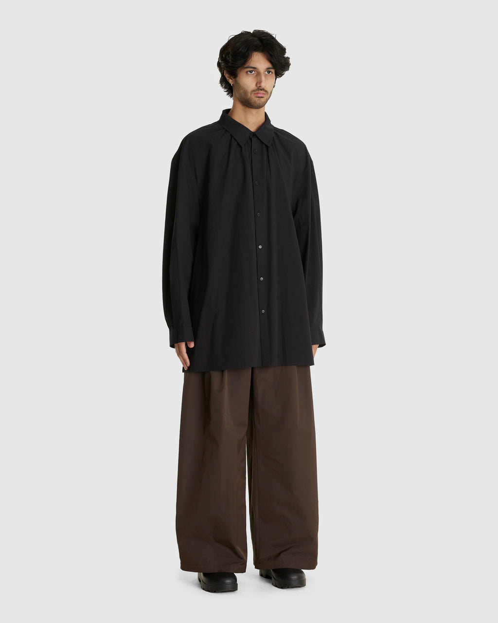 Two Tuck Balloon Pants Brown