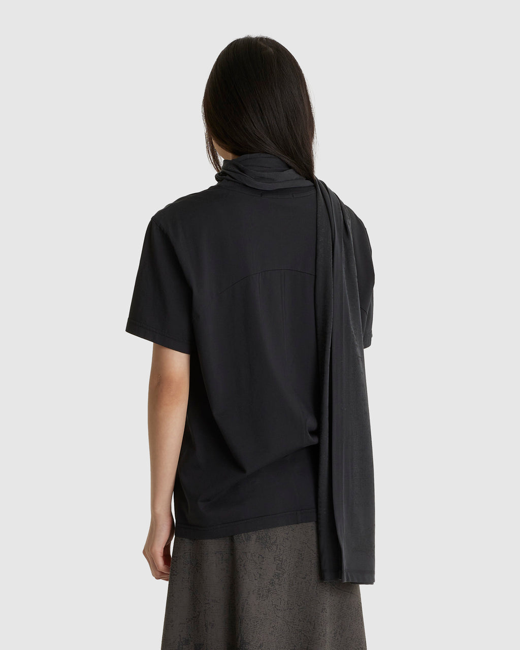 Basic T-Shirt w/ Graphic Scarf Black (W)