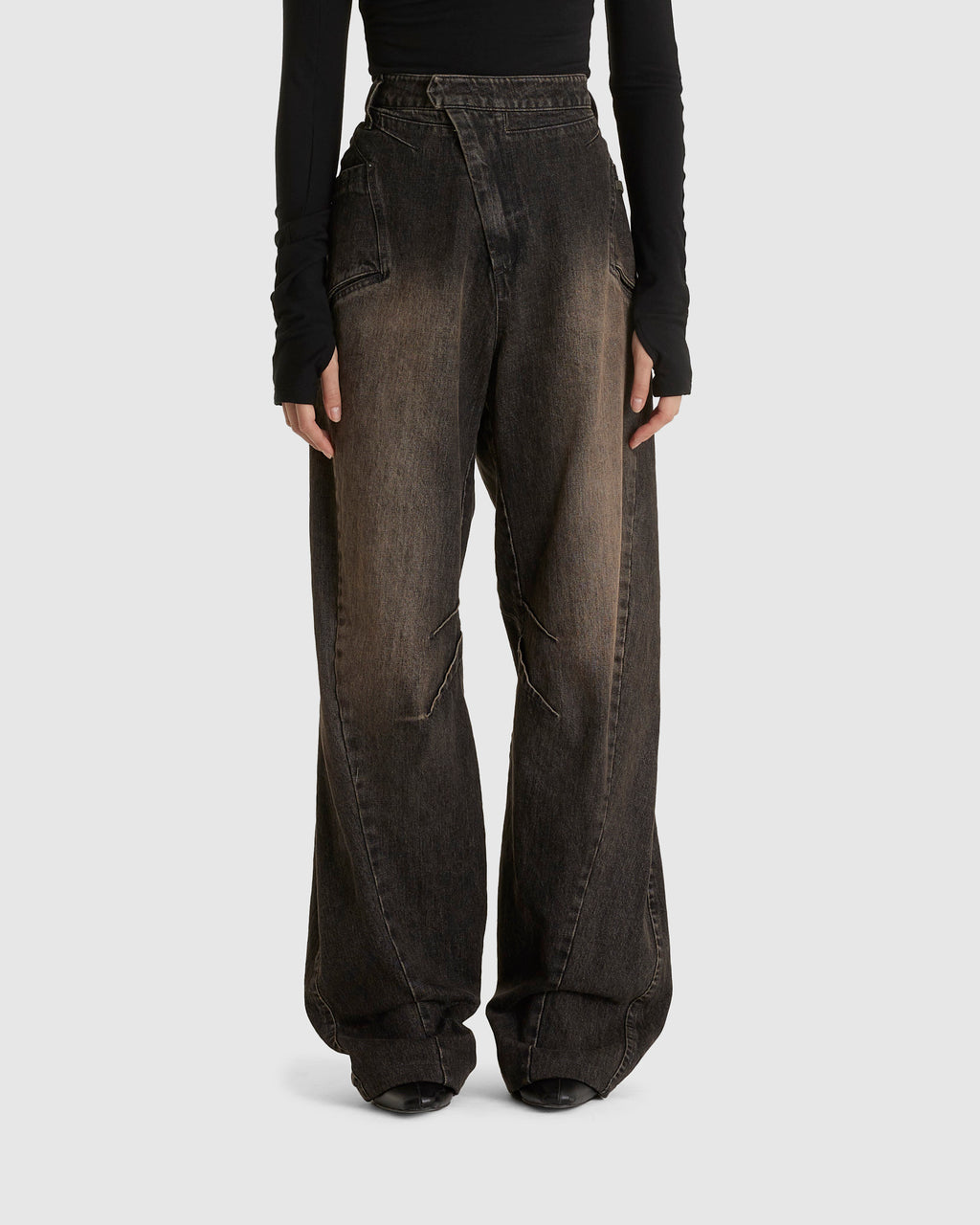 Knee Bent Denim Pants