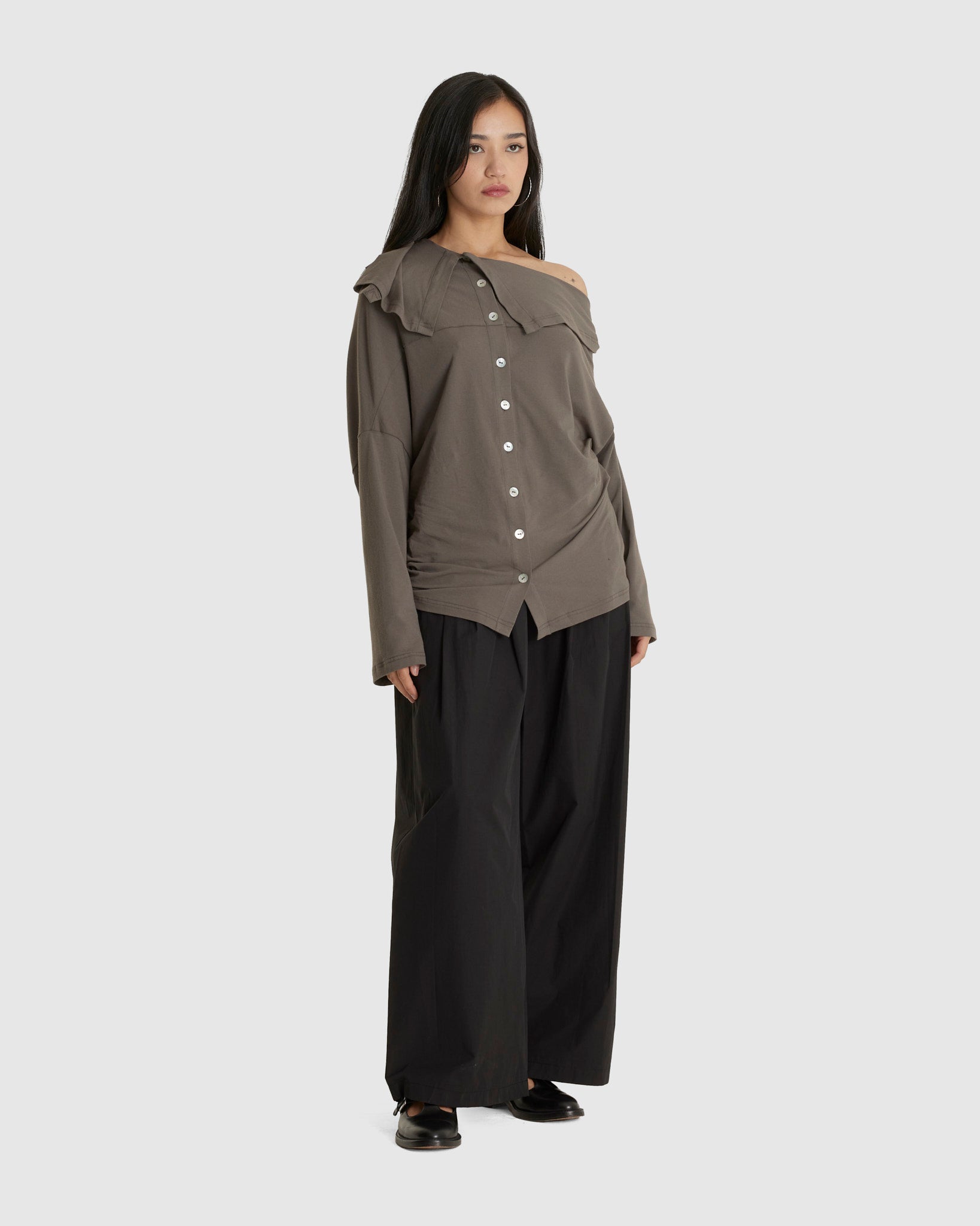 Three Tuck Banding Pants