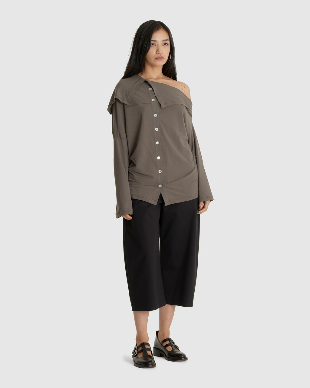 Curved Capri Pants Black