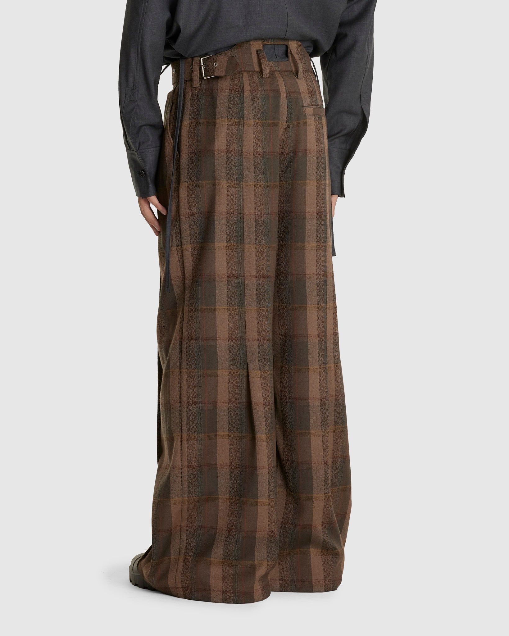 Belted Large Pleat Trousers