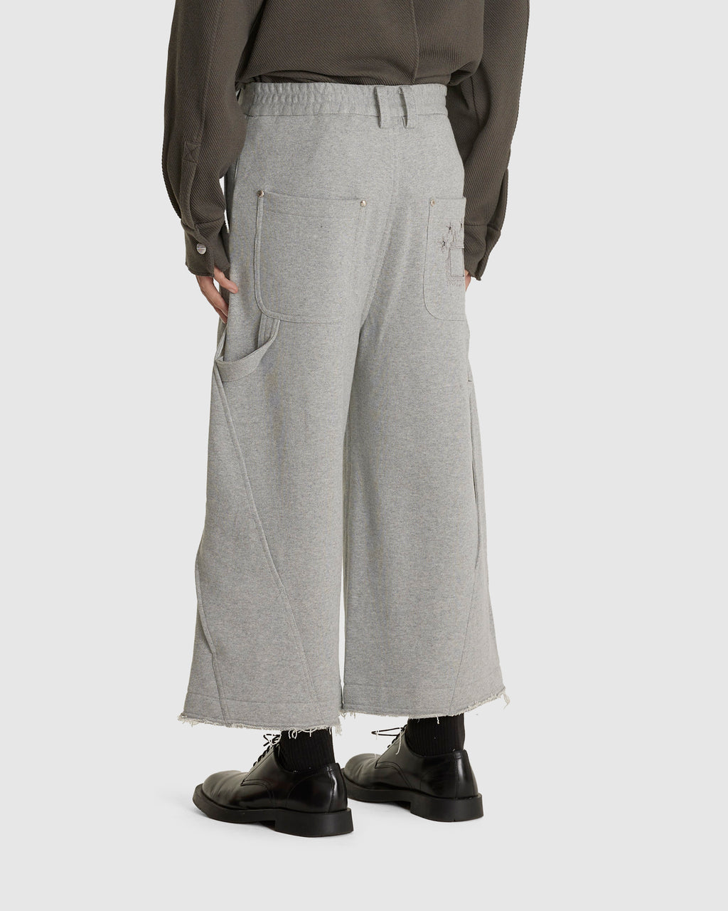 Interweaved Carpenter 3/4 Sweats