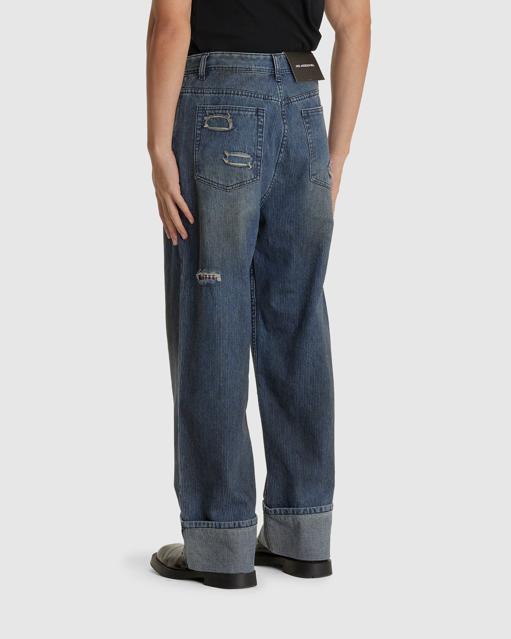 Oil Washed Rolled Up Jeans