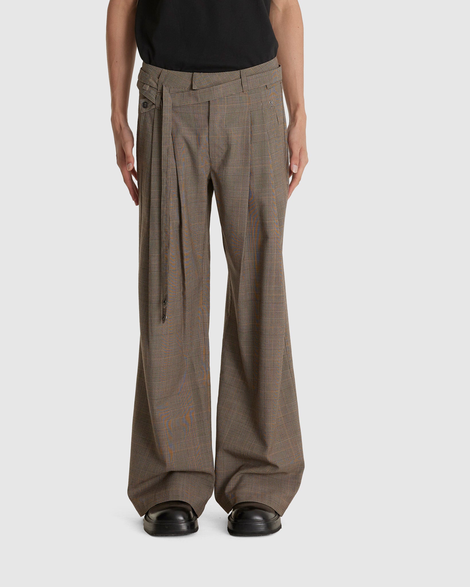 Lucian Trouser