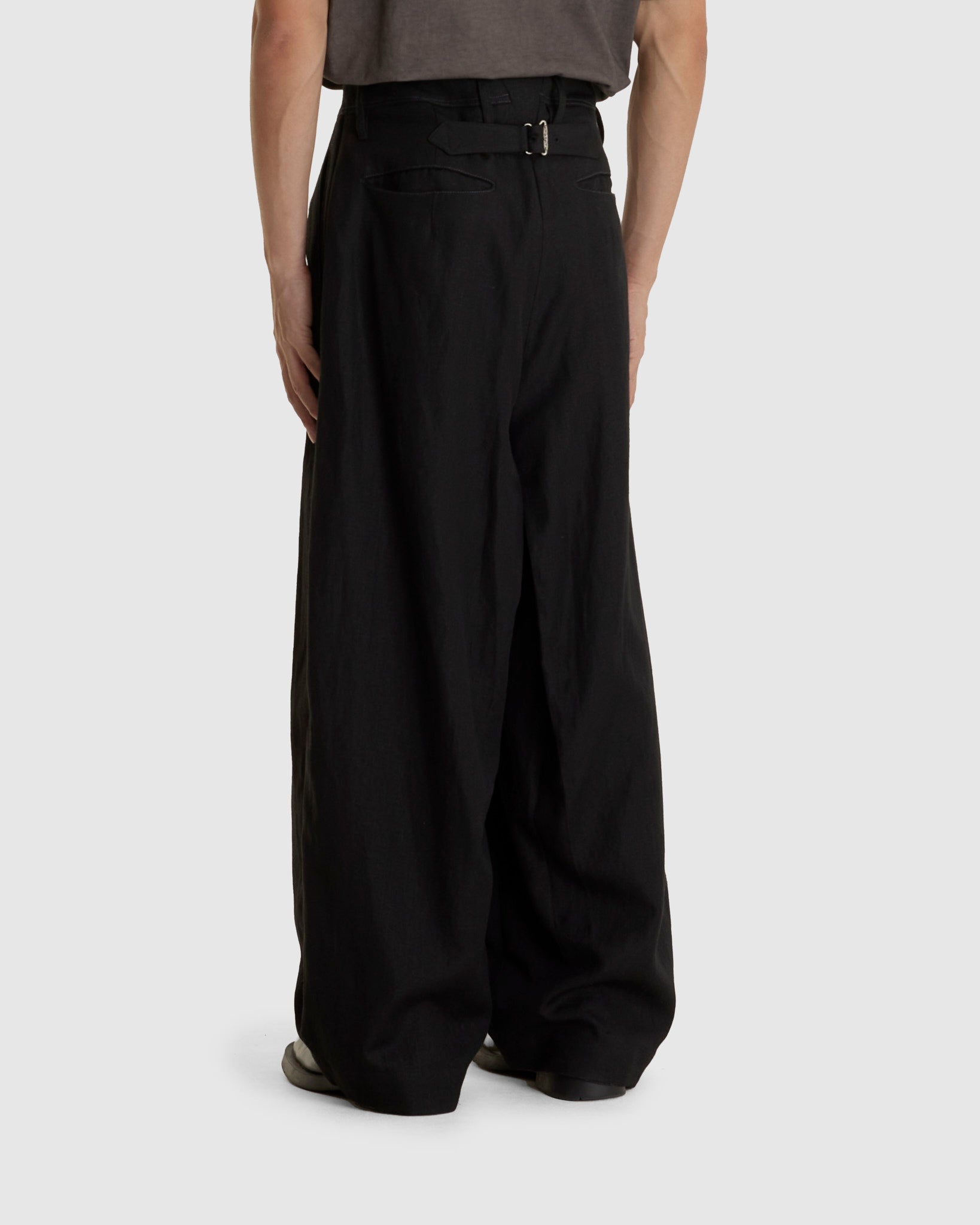 Button Draft Pants Black