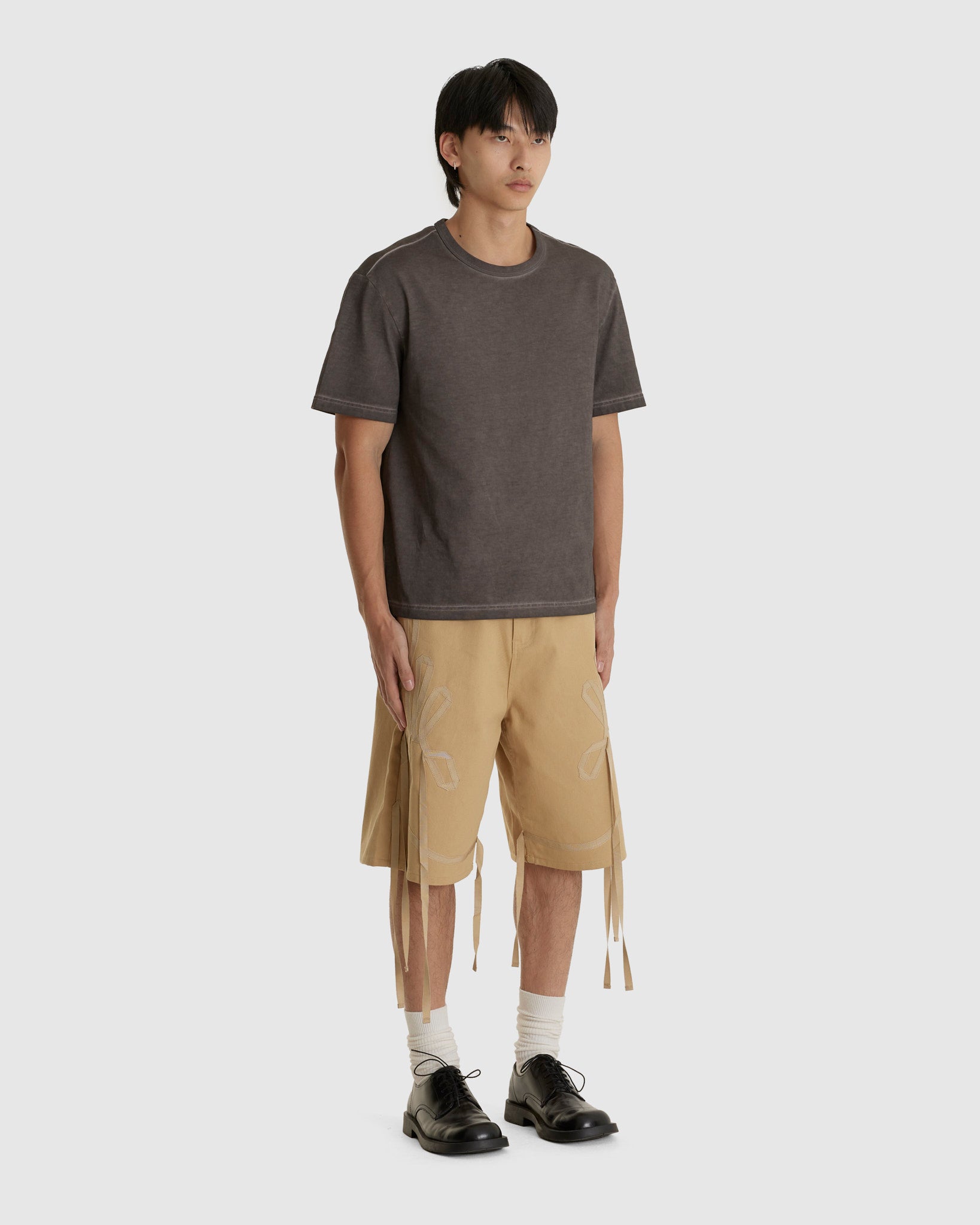 Applique Shorts Beige