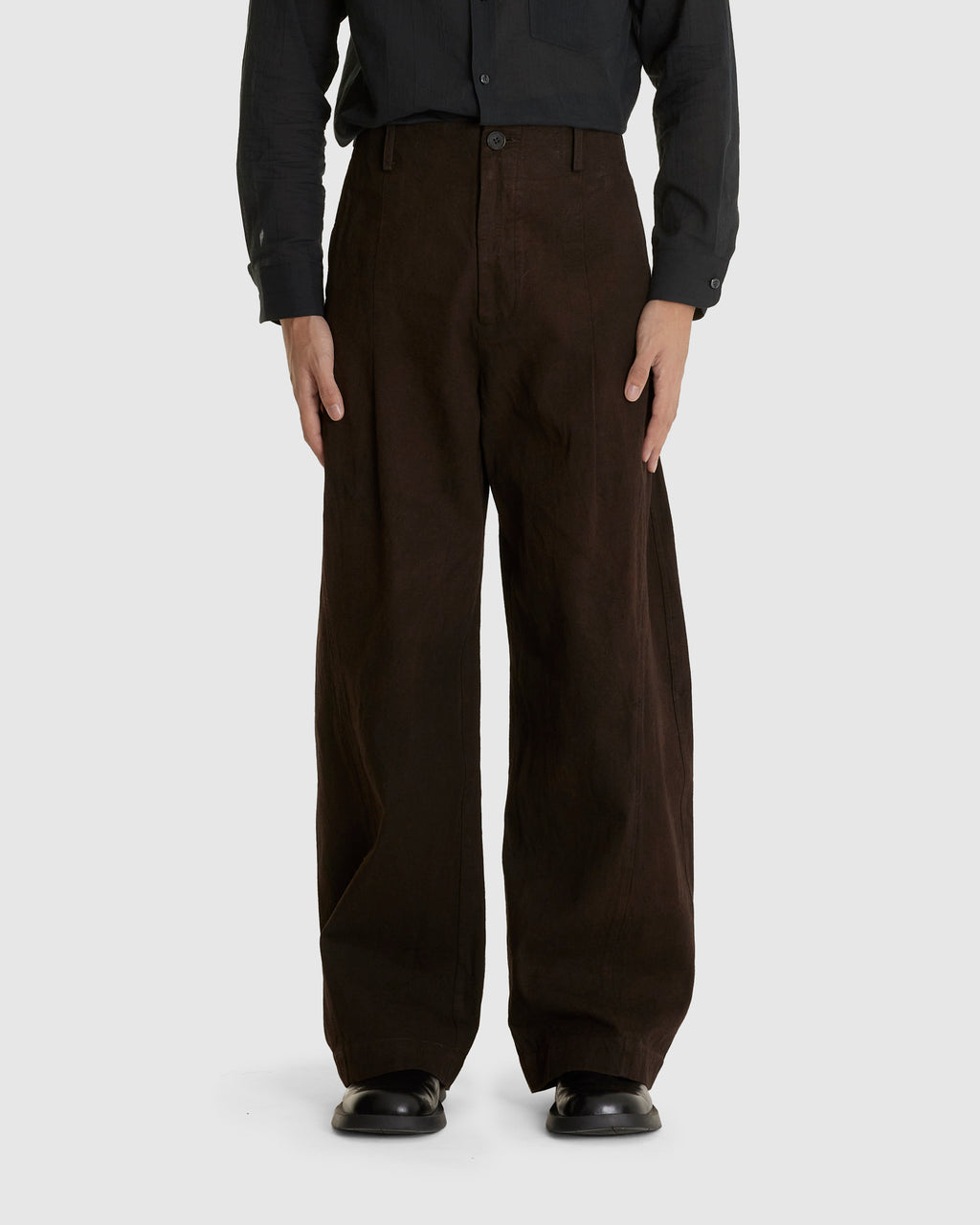 Double-Pleated Vase Pants