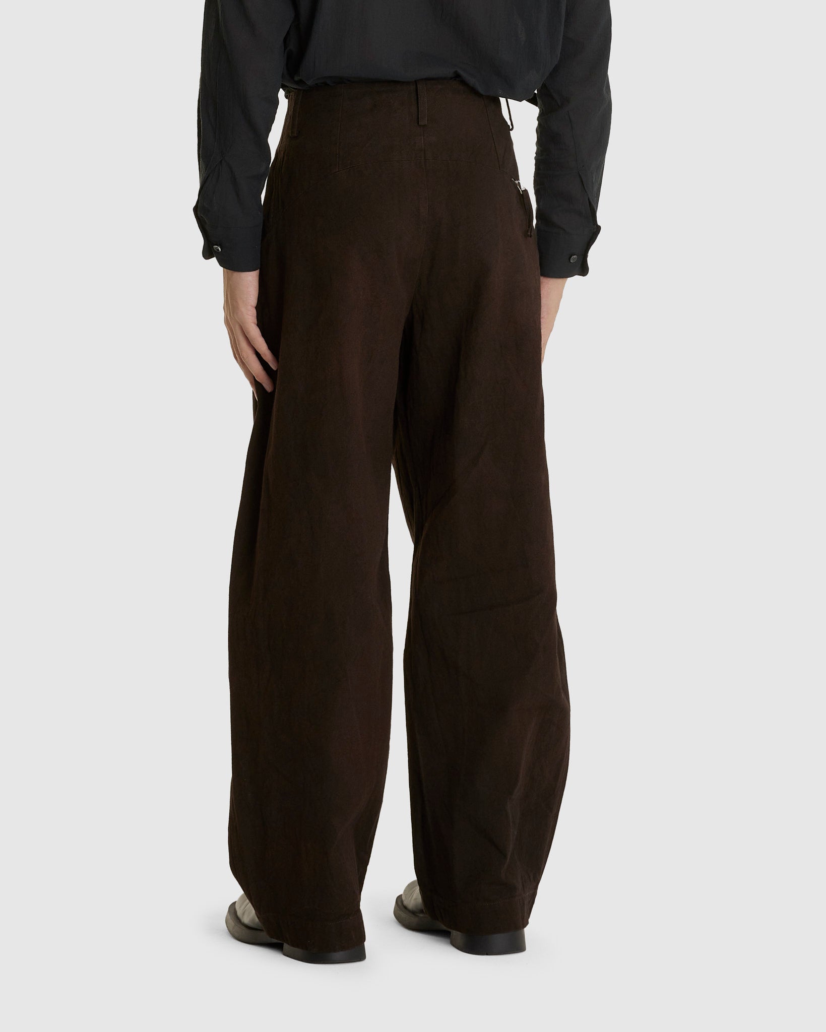 Double-Pleated Vase Pants