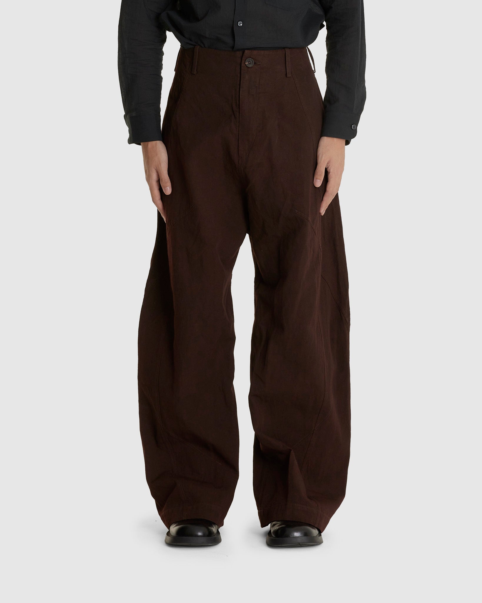 Arc Seam Pants