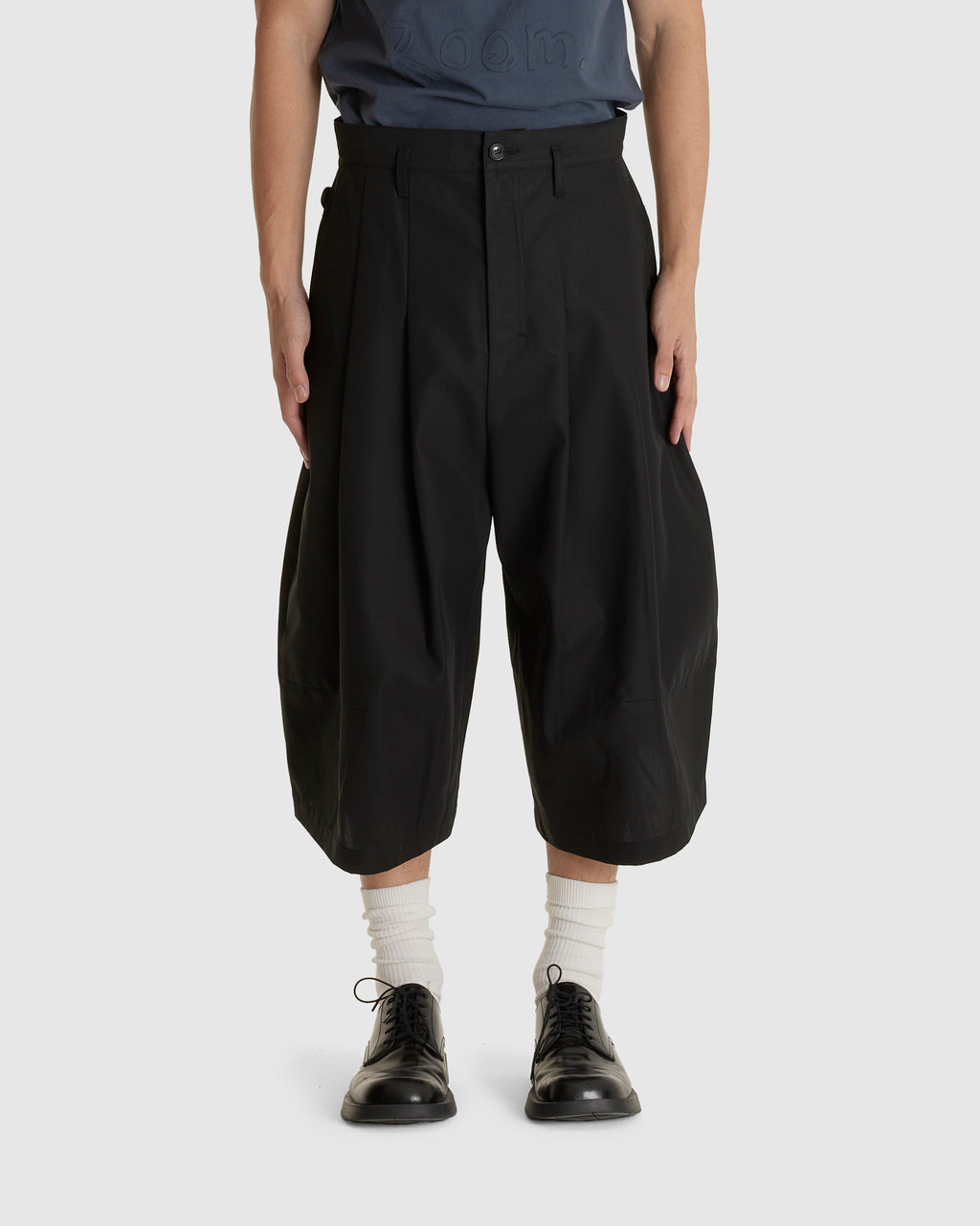 Baggy Shorts in Black