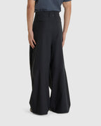 Hi, Baggy in Black