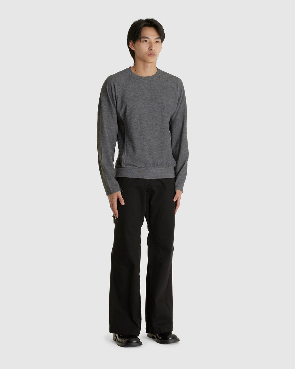 EP.9 01 Knit Gray