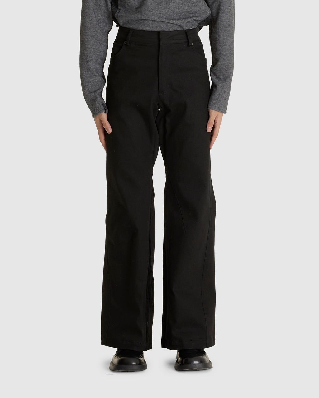 EP.9 02 Trousers Black