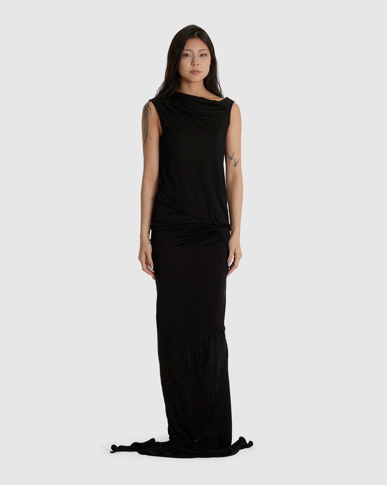 Shailee Gown Black