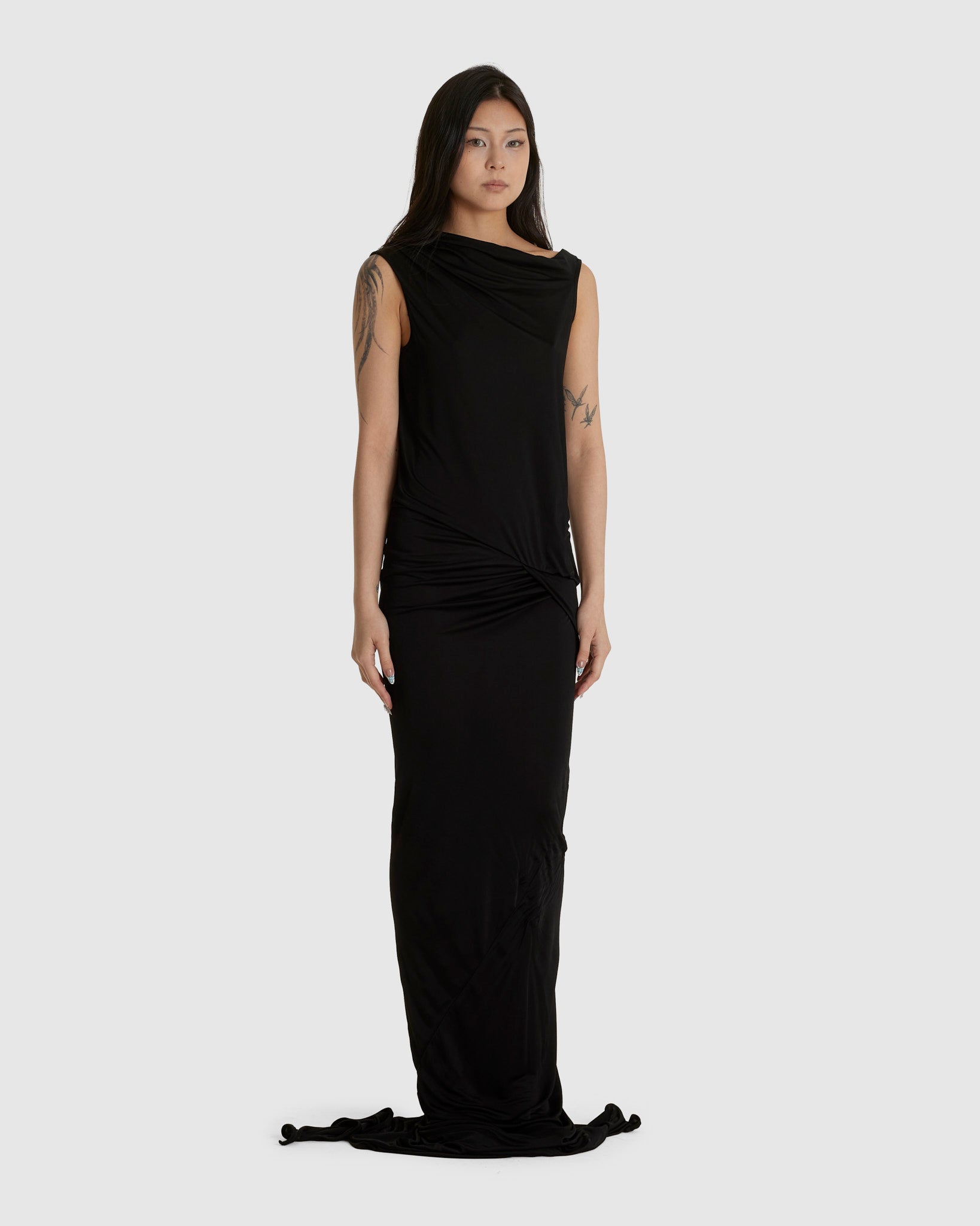 Shailee Gown Black