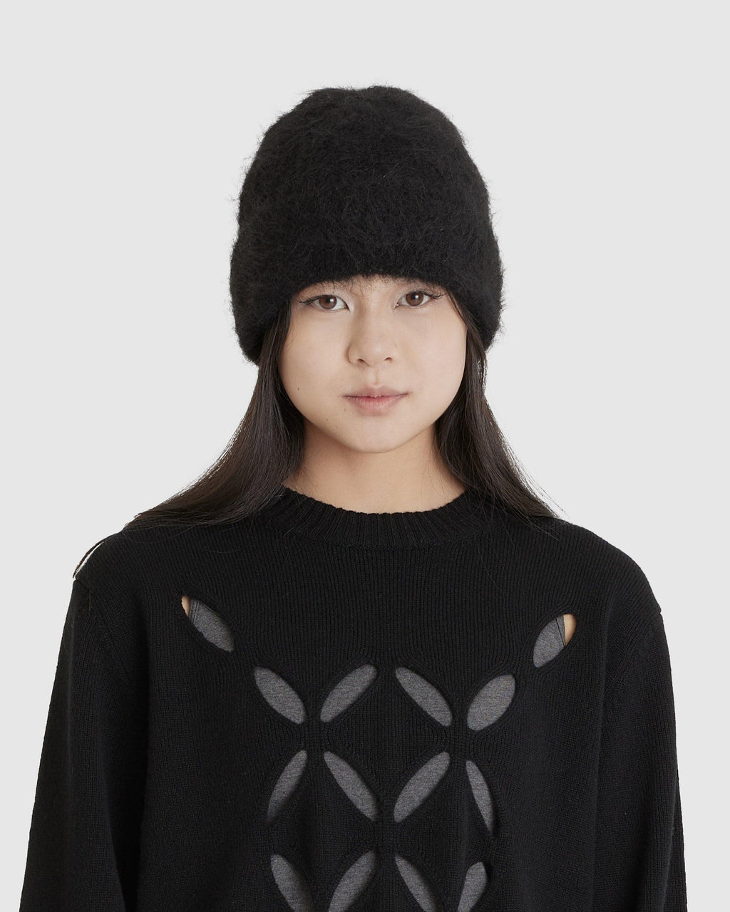 Fuzzy Beanie Black Alpaca