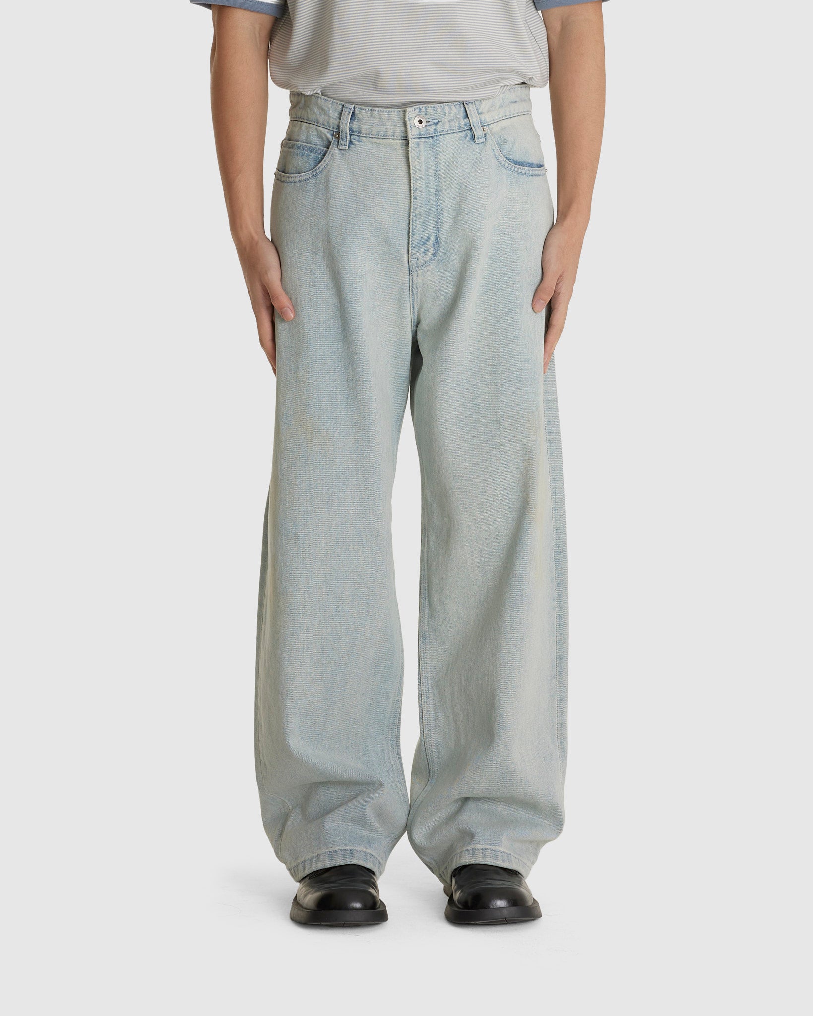Straight Cut Sand Washed Jeans