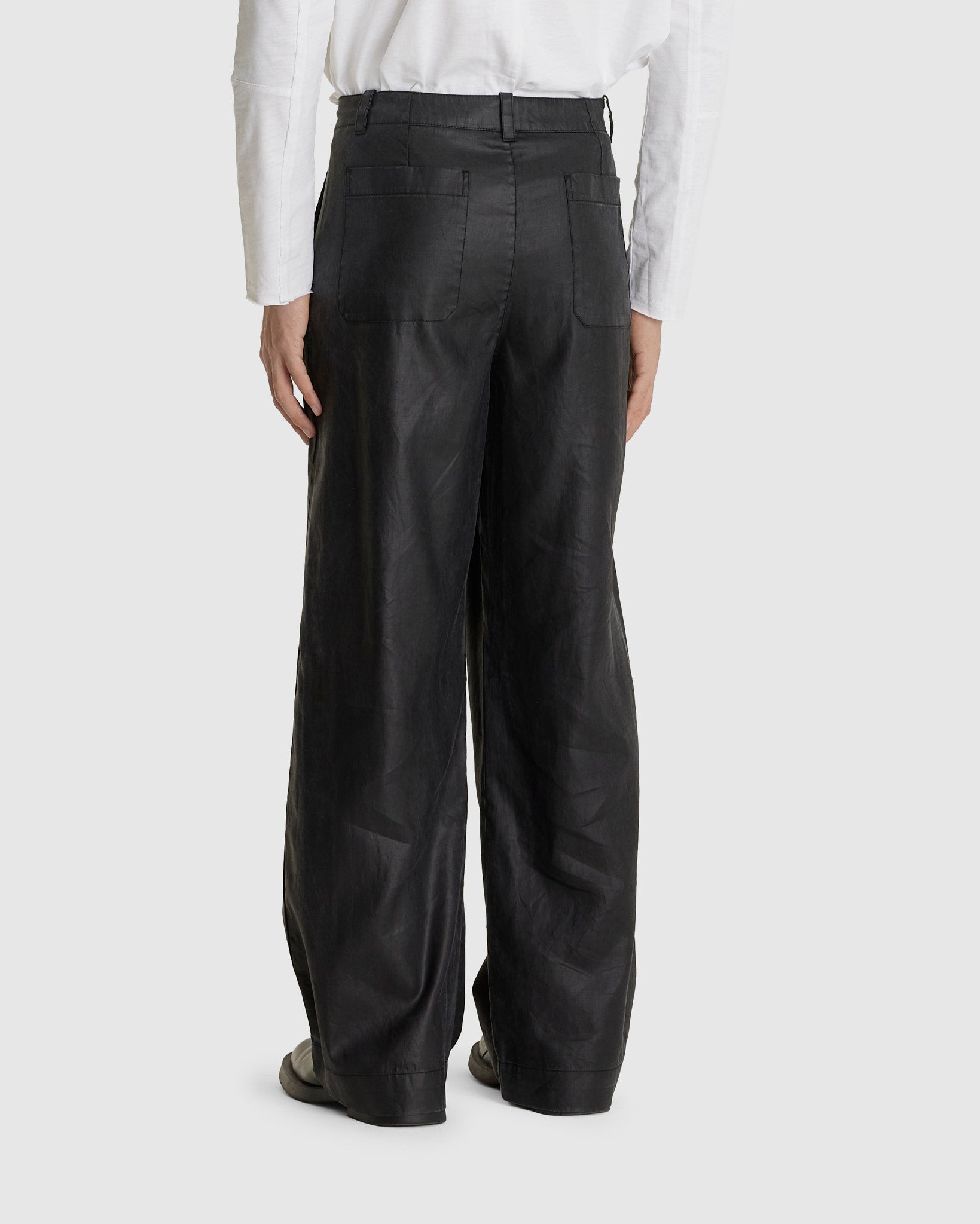 Still Chino Lacquer Black Mirror Tencel
