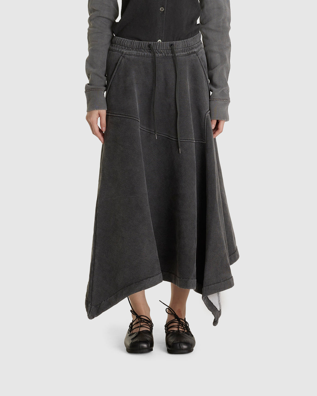 Lounge Skirt Black 1000 Points Print