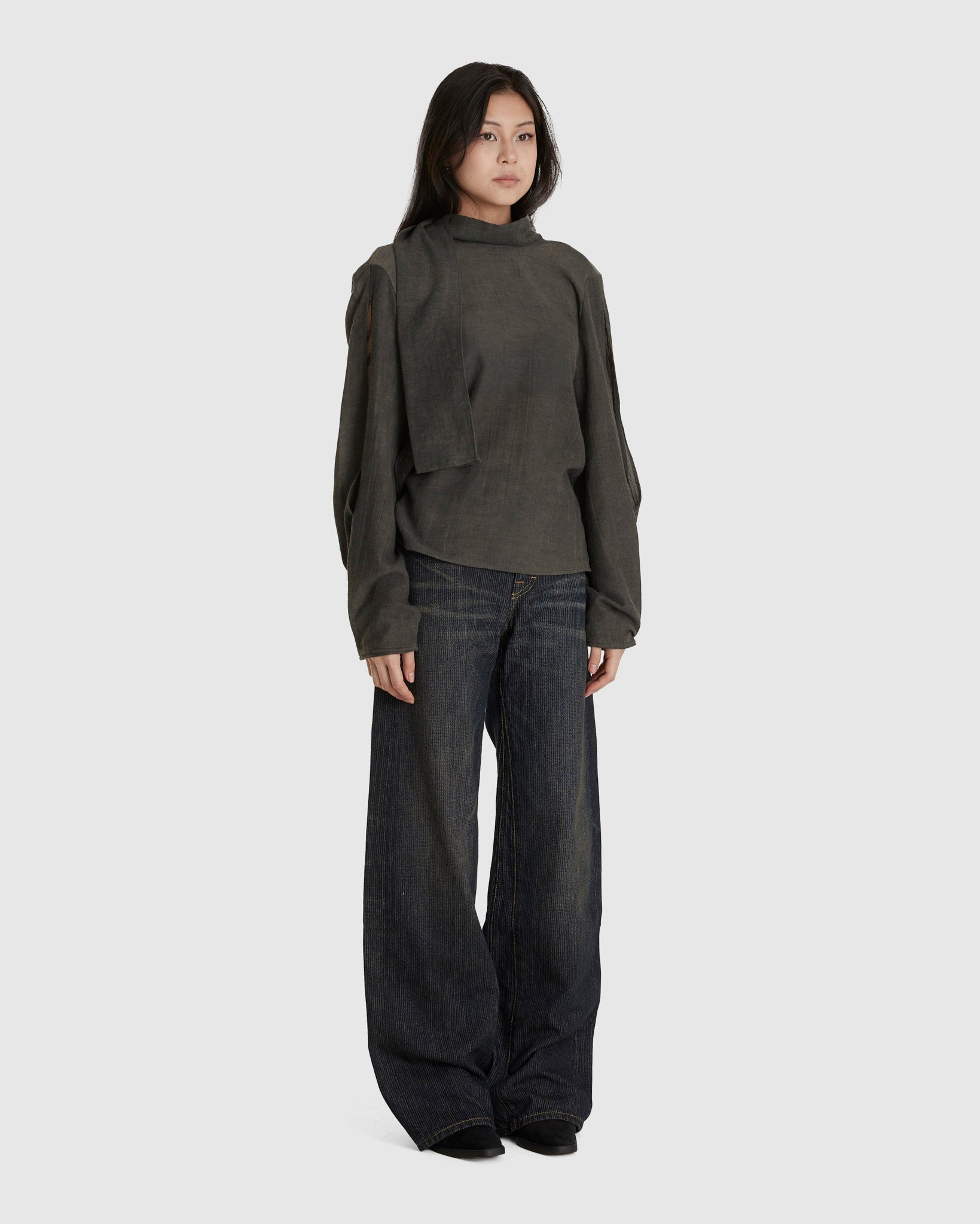 Virtuous Blouse Dark Cloud