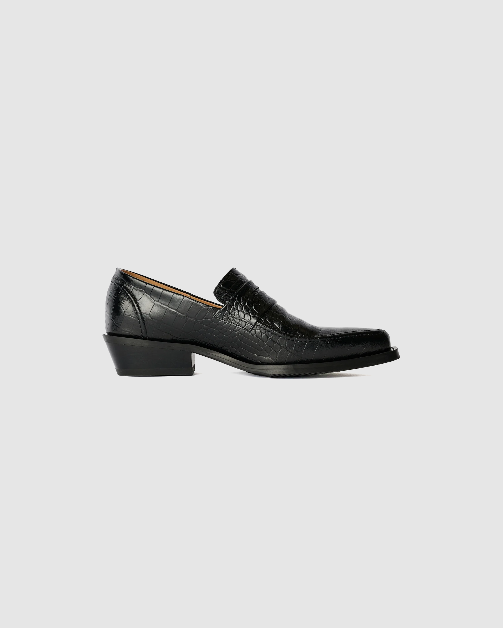 Cypher Loafer Licorice Croc Bull
