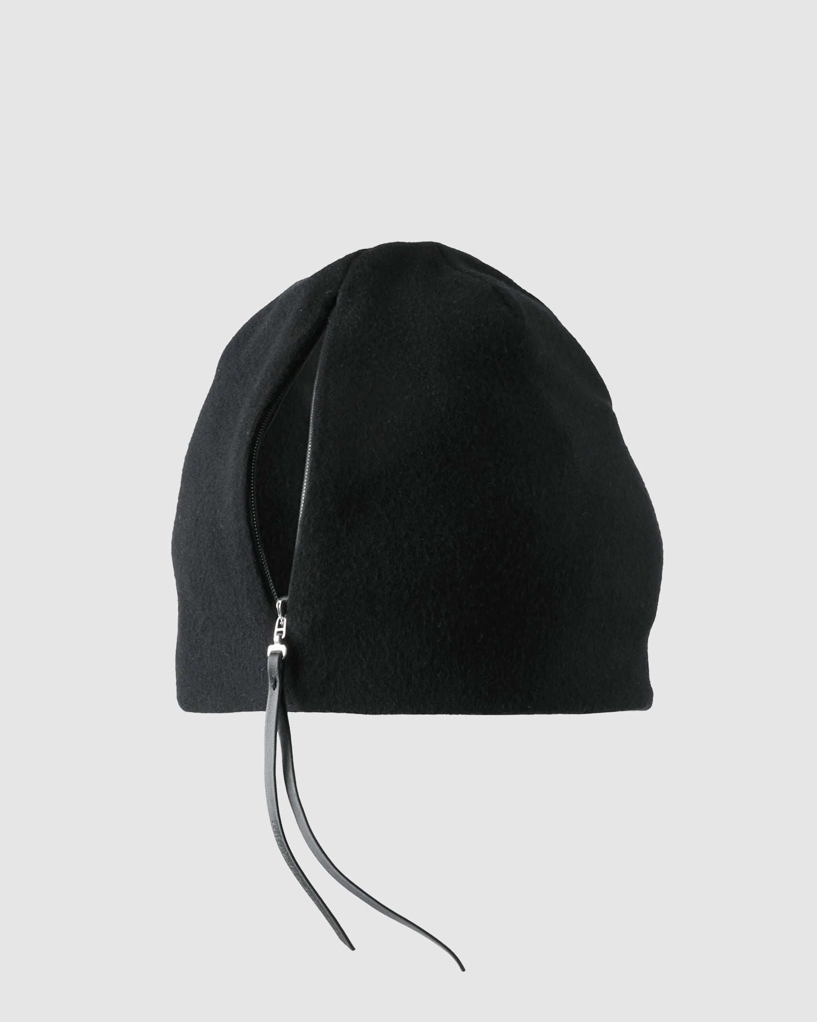 帽子 POST ARCHIVE FACTION 8.0 BEANIE CENTER POST ARCHIVE FACTION (PAF) 8.0 Beanie Center in Black | FWRD