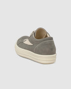 Vintage Sneaks Dust