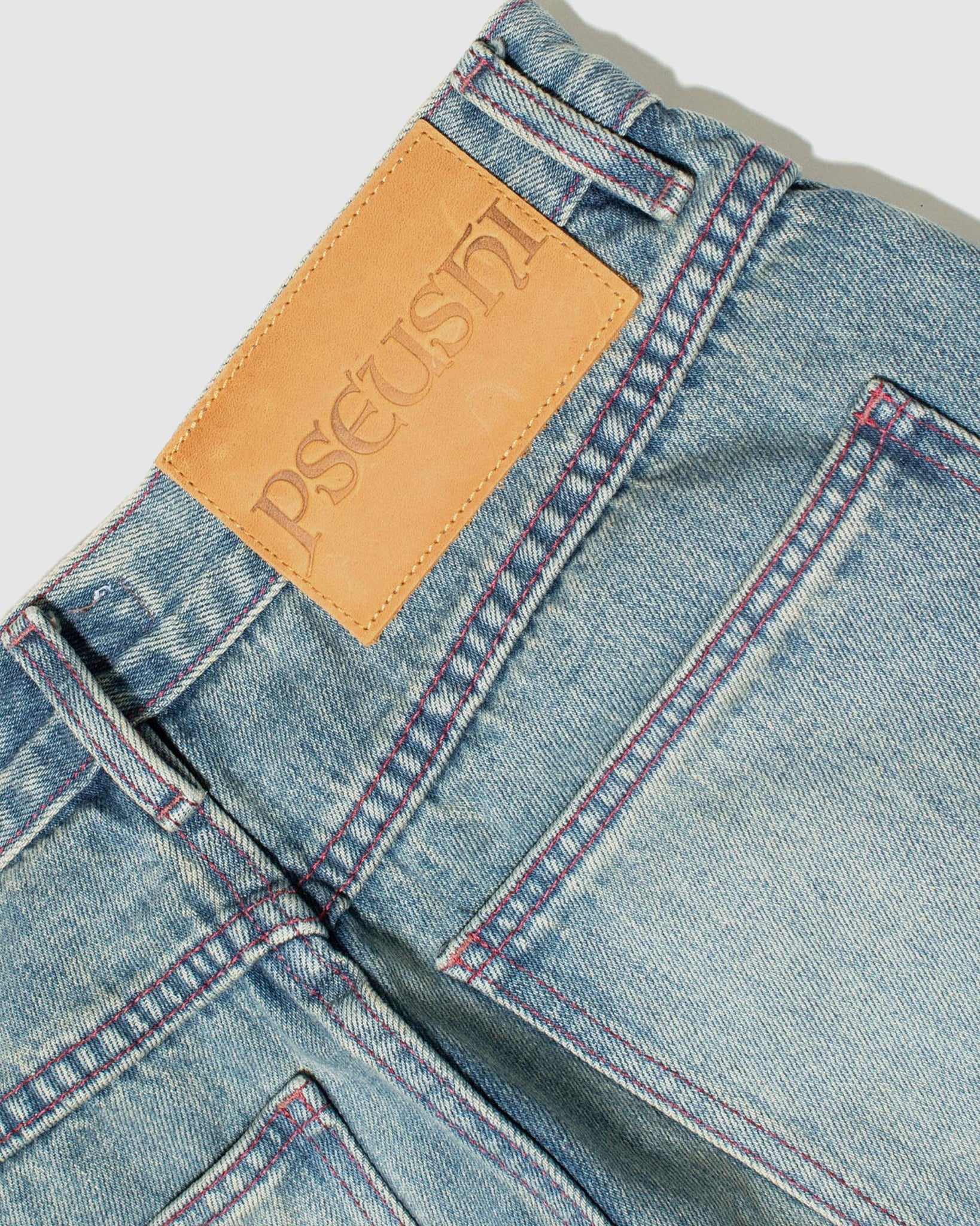 Pseushi Baggy Jeans in Vintage Wash